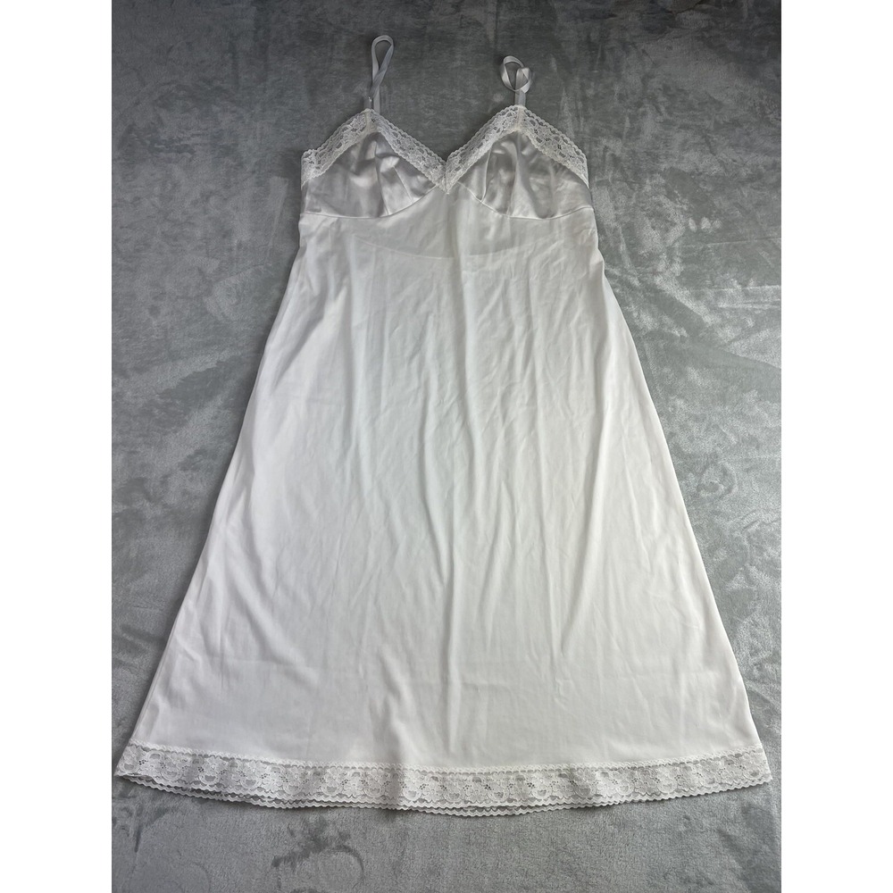 Vanity Fair Ivory Nylon Full-Length Slip Style 10-103 Size 36 24"/42 Lace Trim